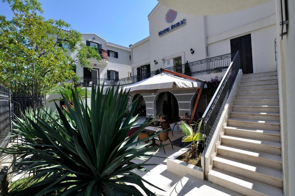 Vila Duric - Ex Hotel Duric Petrovac Exteriér fotografie