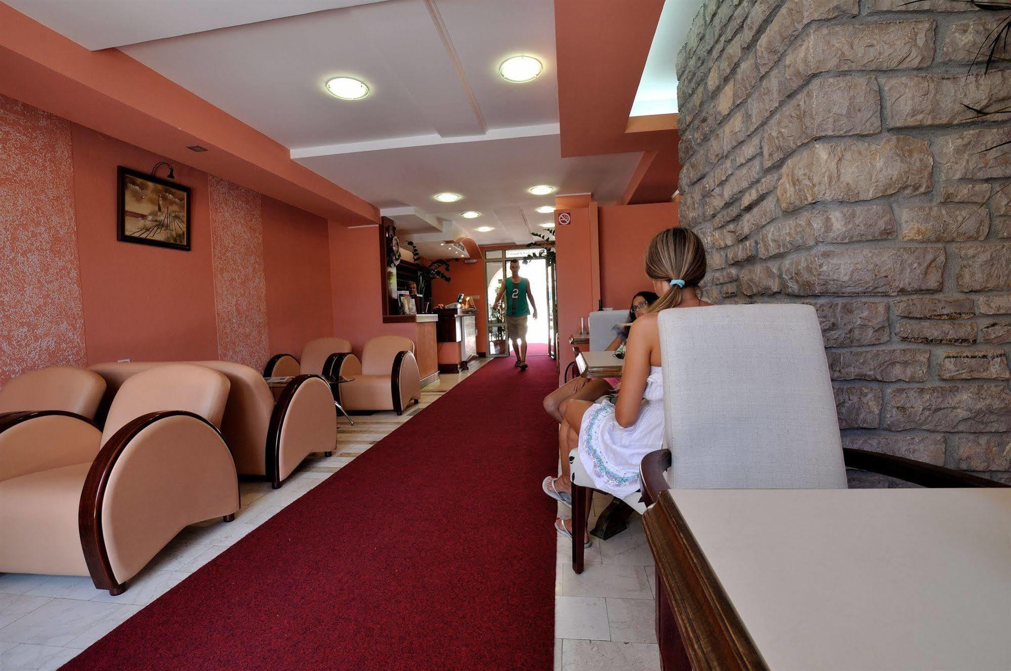 Vila Duric - Ex Hotel Duric Petrovac Exteriér fotografie