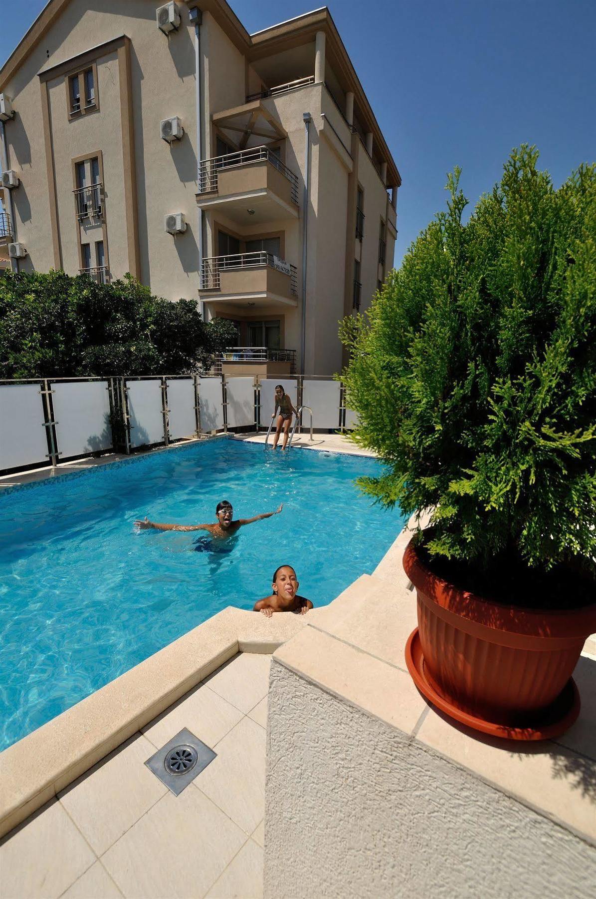 Vila Duric - Ex Hotel Duric Petrovac Exteriér fotografie