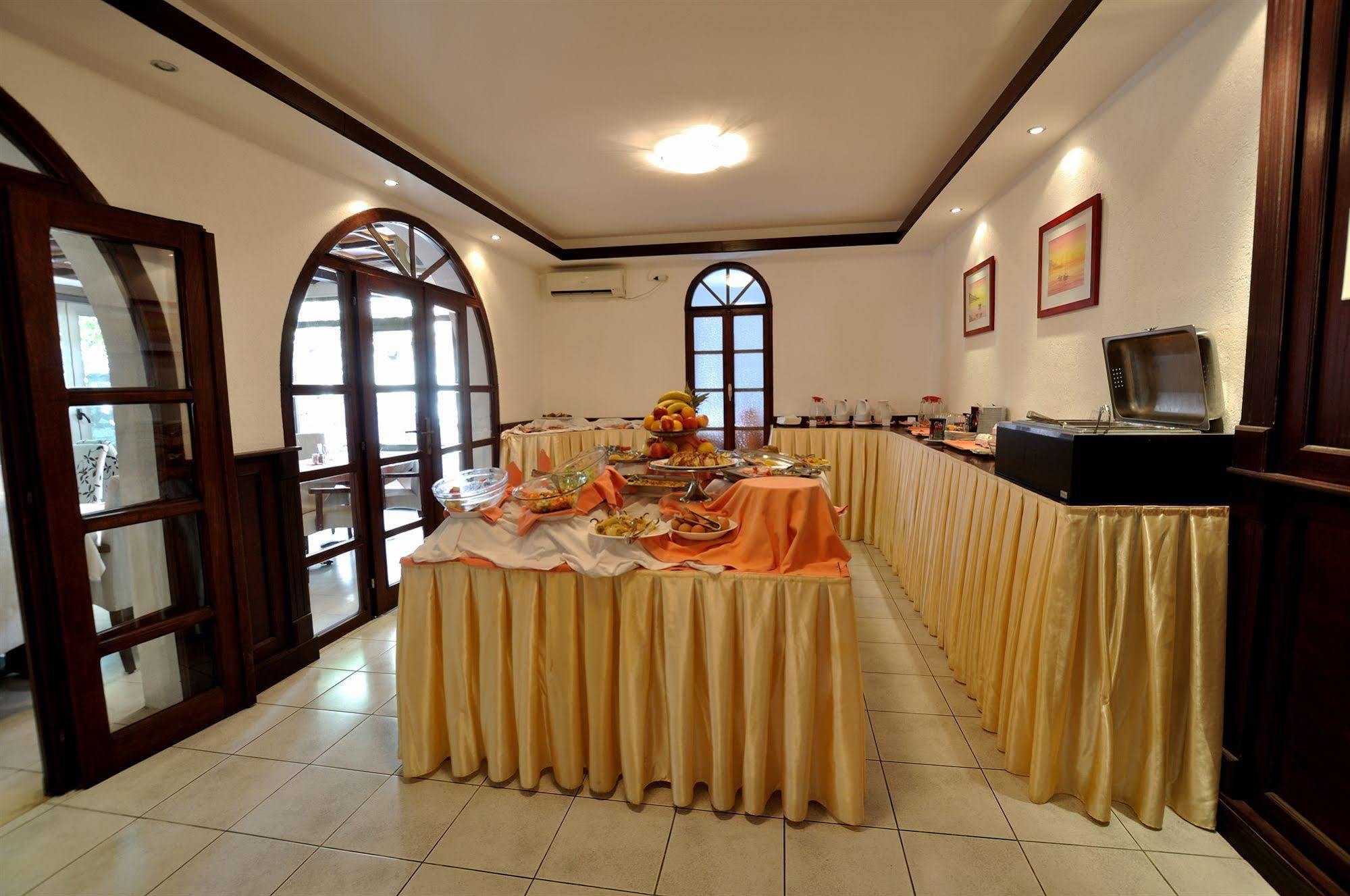 Vila Duric - Ex Hotel Duric Petrovac Exteriér fotografie
